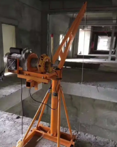 室內(nèi)吊運(yùn)機(jī)和龍門(mén)吊之間的比較對(duì)比